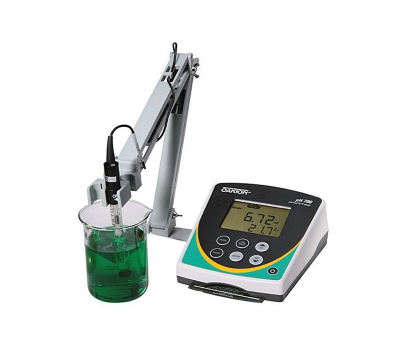 Medidor de sobremesa pH 700 con soporte para electrodo